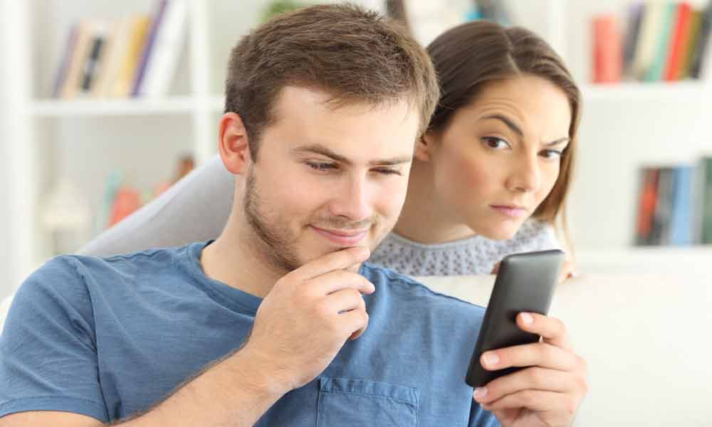 چگونه می توان به همسر اعتماد کرد؟