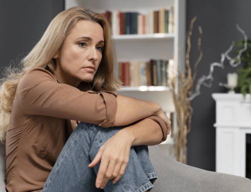 چرا همیشه جذب آدم‌های اشتباه می‌شویم؟ ریشه‌های پنهان انتخاب‌های عاطفی