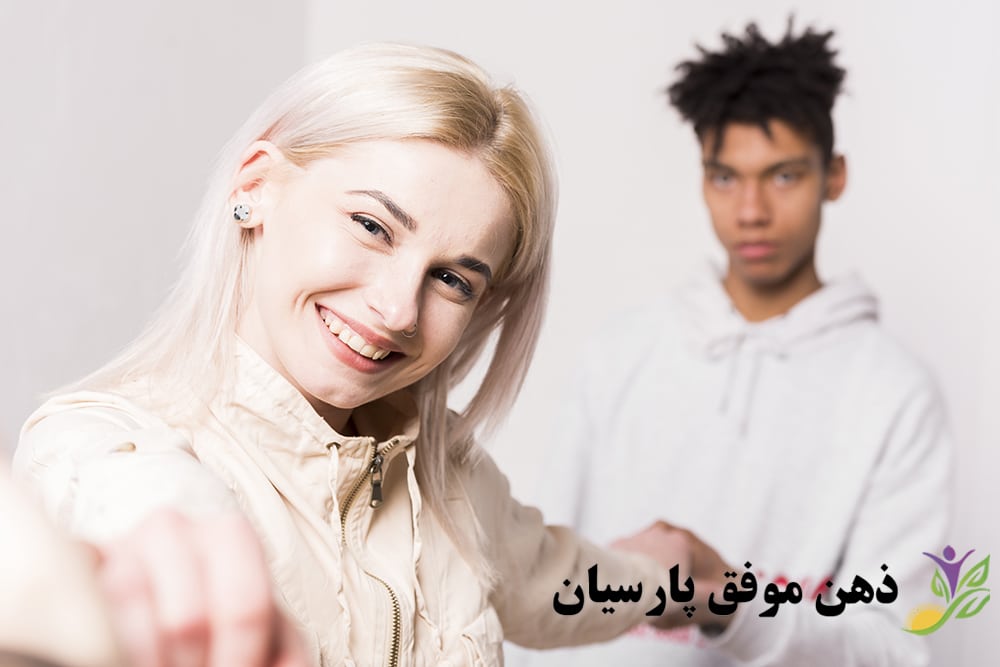 نقش ارتباطات غیرکلامی در بهبود روابط عاطفی